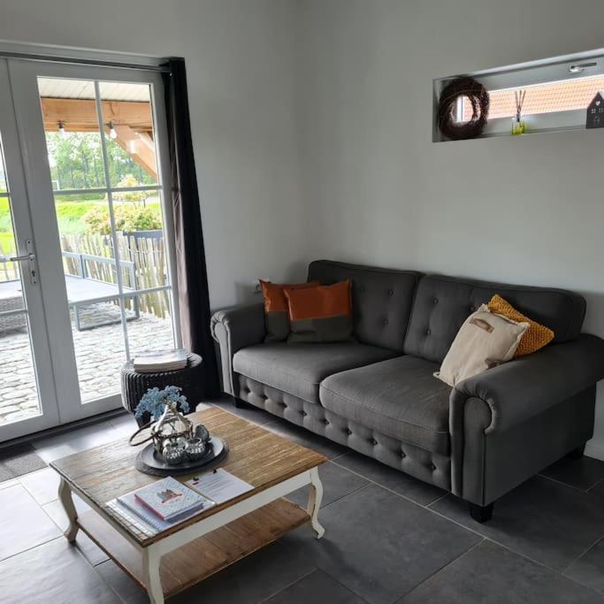 Wellness Chalet Met Jacuzzi, Sauna, Omheinde Tuin, Sint-Annaland Eksteriør bilde