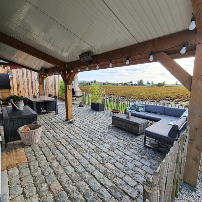 Wellness Chalet Met Jacuzzi, Sauna, Omheinde Tuin, Sint-Annaland Eksteriør bilde