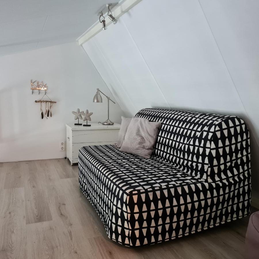 Wellness Chalet Met Jacuzzi, Sauna, Omheinde Tuin, Sint-Annaland Eksteriør bilde