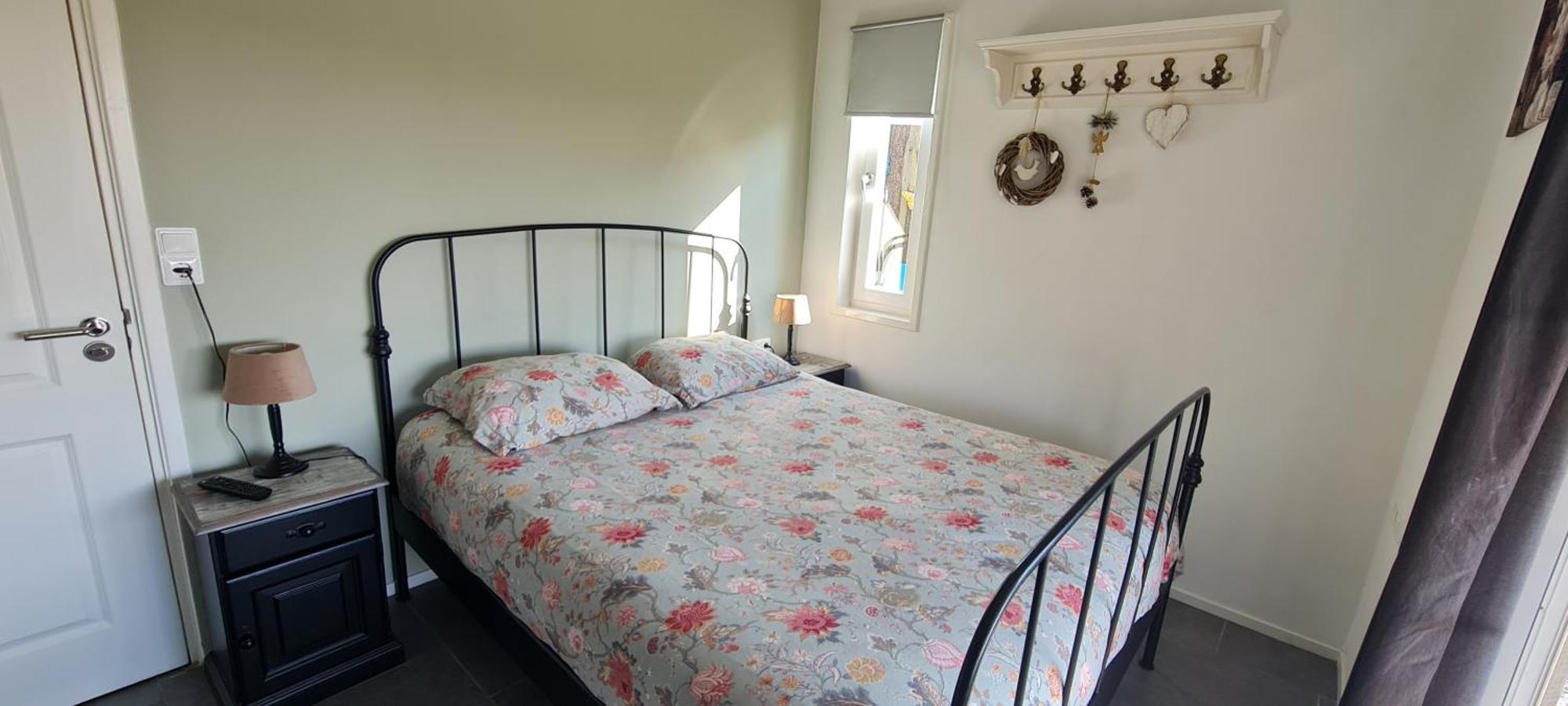 Wellness Chalet Met Jacuzzi, Sauna, Omheinde Tuin, Sint-Annaland Eksteriør bilde
