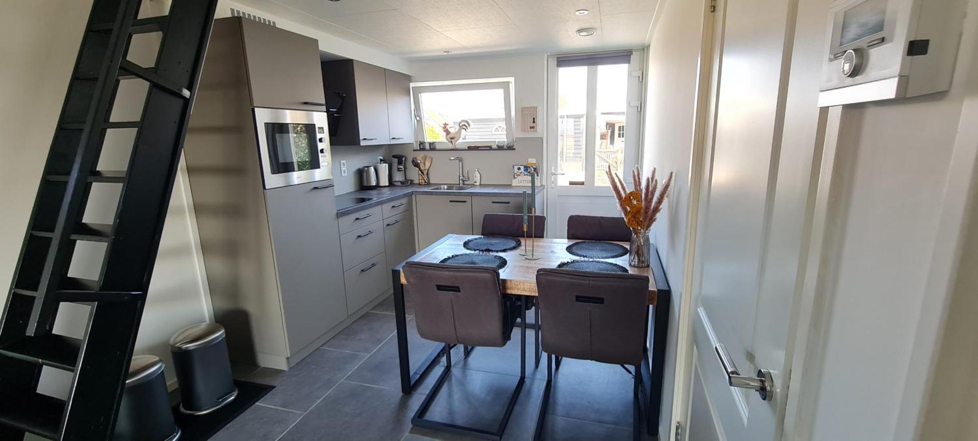 Wellness Chalet Met Jacuzzi, Sauna, Omheinde Tuin, Sint-Annaland Eksteriør bilde